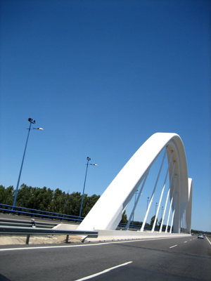 [bridge-2.JPG]