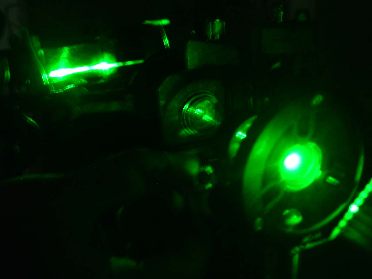 [green+laser+firing.JPG]