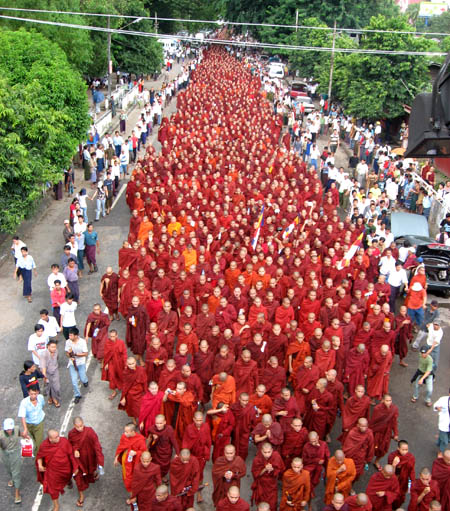 [burma-yangon-monks-by-myo_khin.jpg]