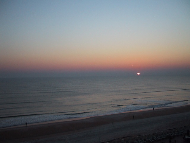 [Sunrise+over+Atlantic.JPG]