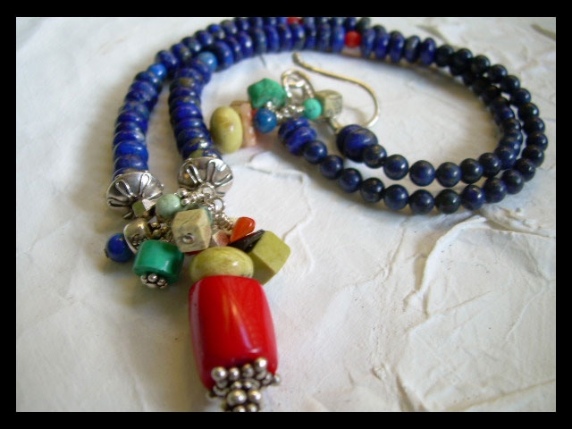 [colorado+coral+necklace+1.JPG]