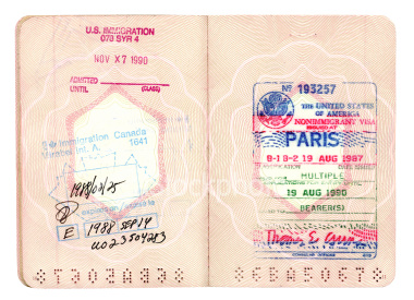 [french_passport_with_stamps.jpg]