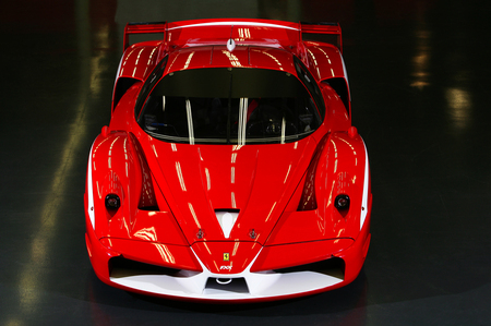 [Ferrari_FXX_1-thumb-450x299.jpg]