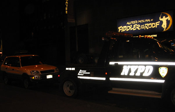 [NYPD+tow+truck.jpg]