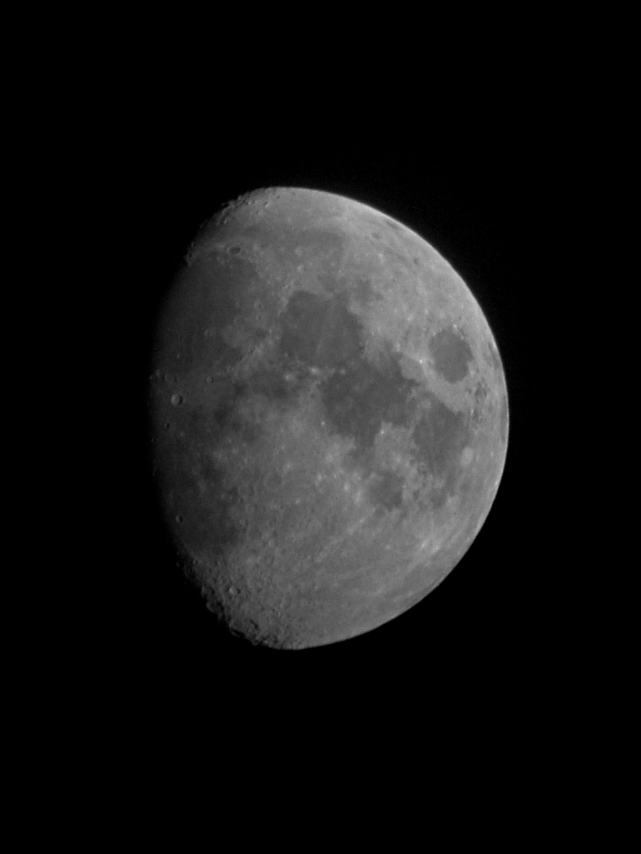 [Binocular+moon+5+-+contrast+fixed.jpg]
