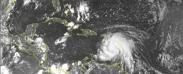 [marca_huracan_Dean_vista_satelite.jpg]