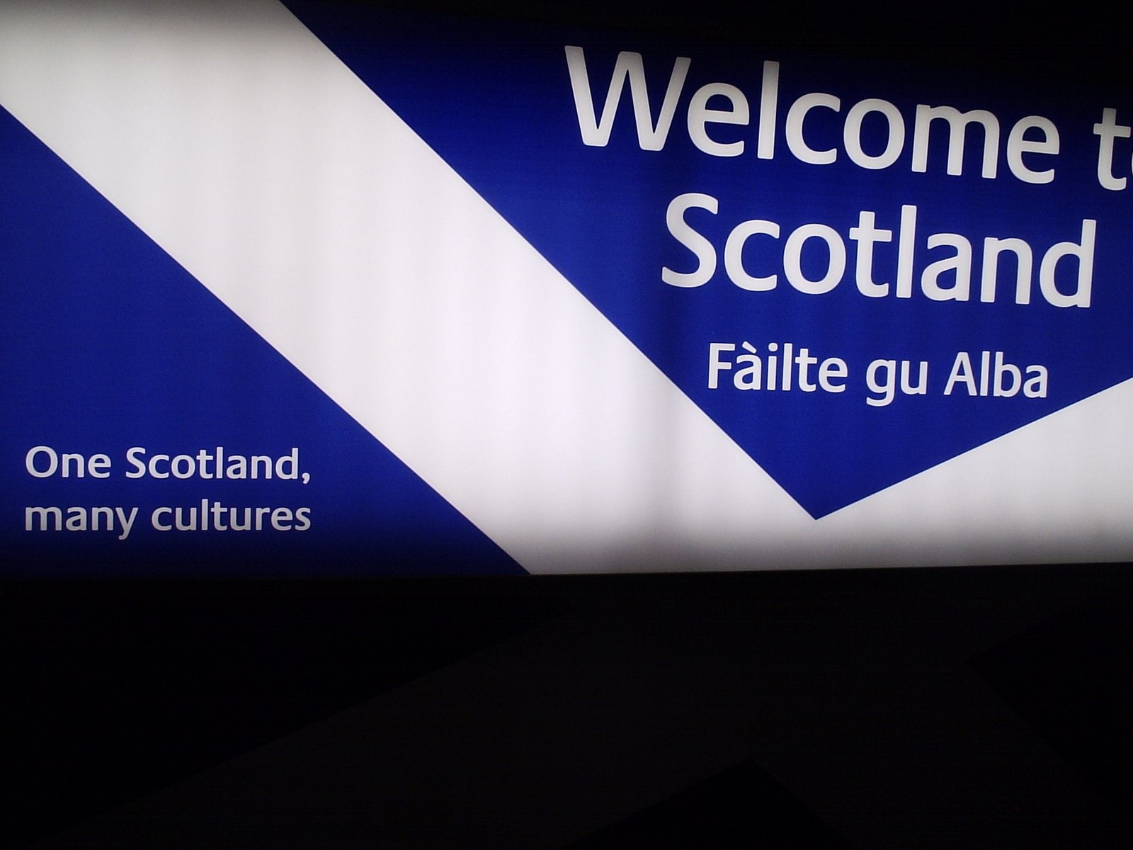 [Welcome+to+Scotland.JPG]