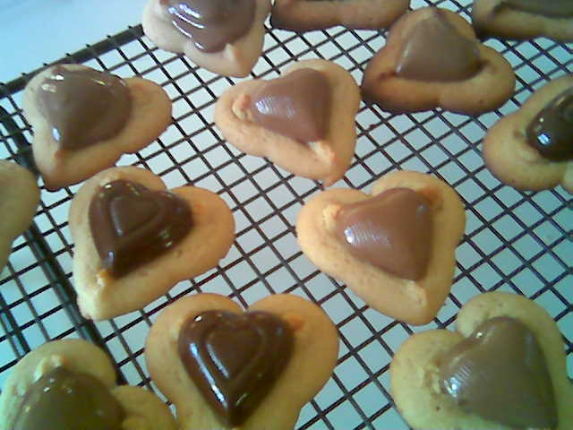 [heartcookies.jpg]