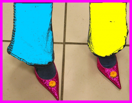 [Shoe+Pink+jeans.jpg]