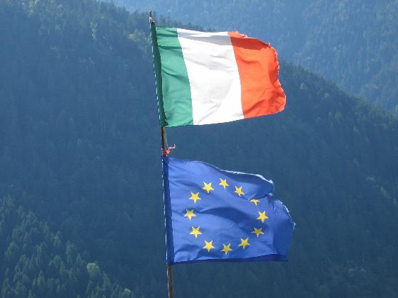 [2368228-Travel_Picture-Italian_flag_and_the_EU_Flag.jpg]