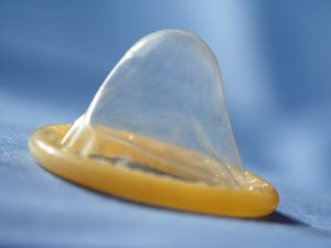 [360696_condom.jpg]