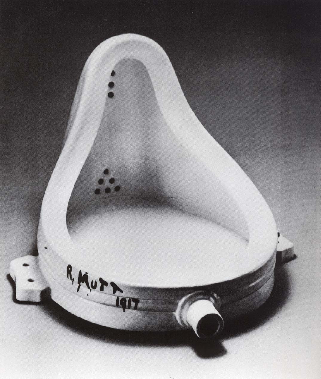[Marcel Duchamp.jpg]