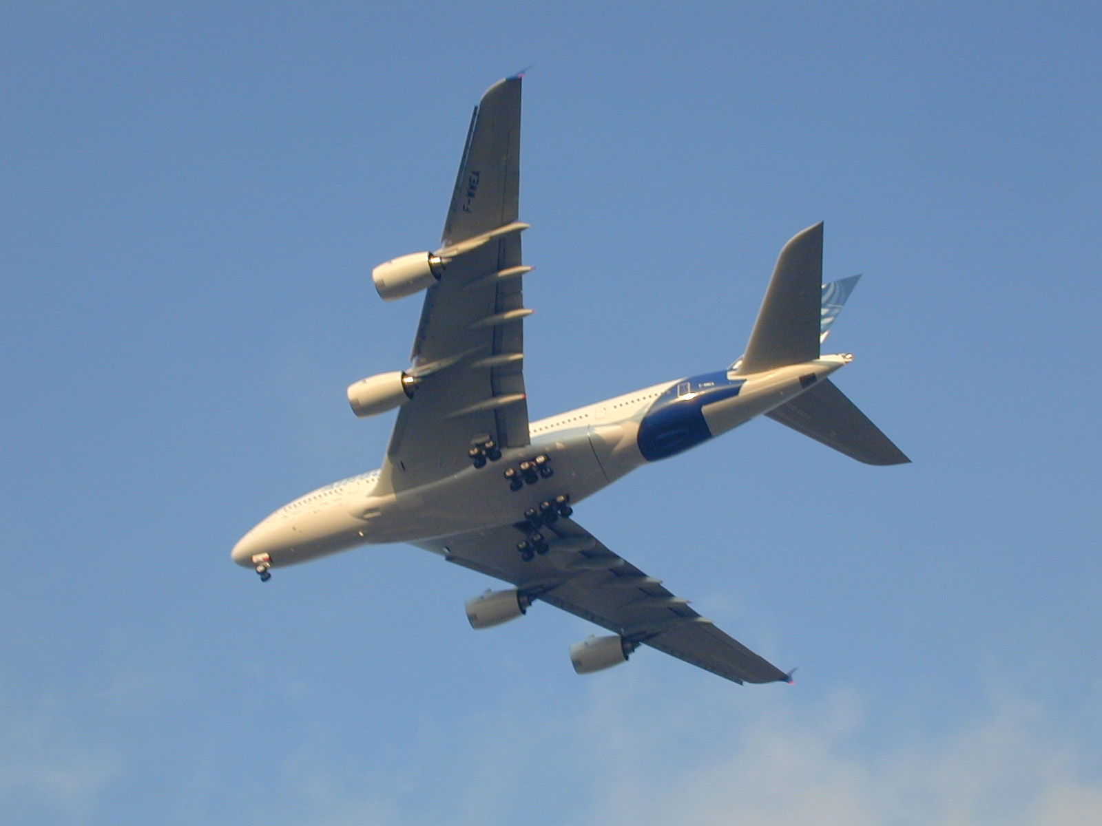 [A380-+5.JPG]