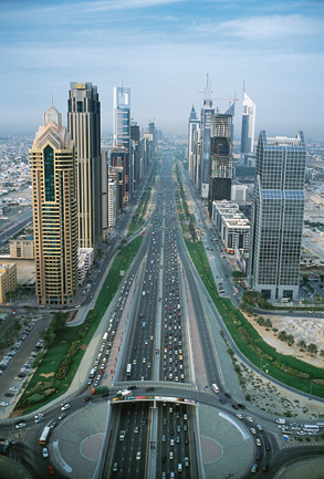 [dubai_sheikh_zayed_road.jpg]