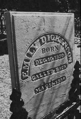 [emily-dickinson-grave.jpg]