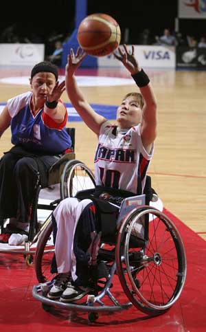 [Japan+v+France.+Women's+Wheelchair+Basketball.+Semi-Final.+Erika+Yoshida+of+Japan+shoots.jpg]