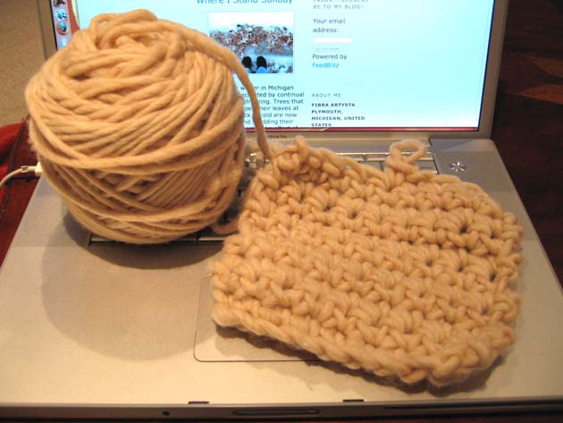 [blog+cream+yarn+scarf.jpg]