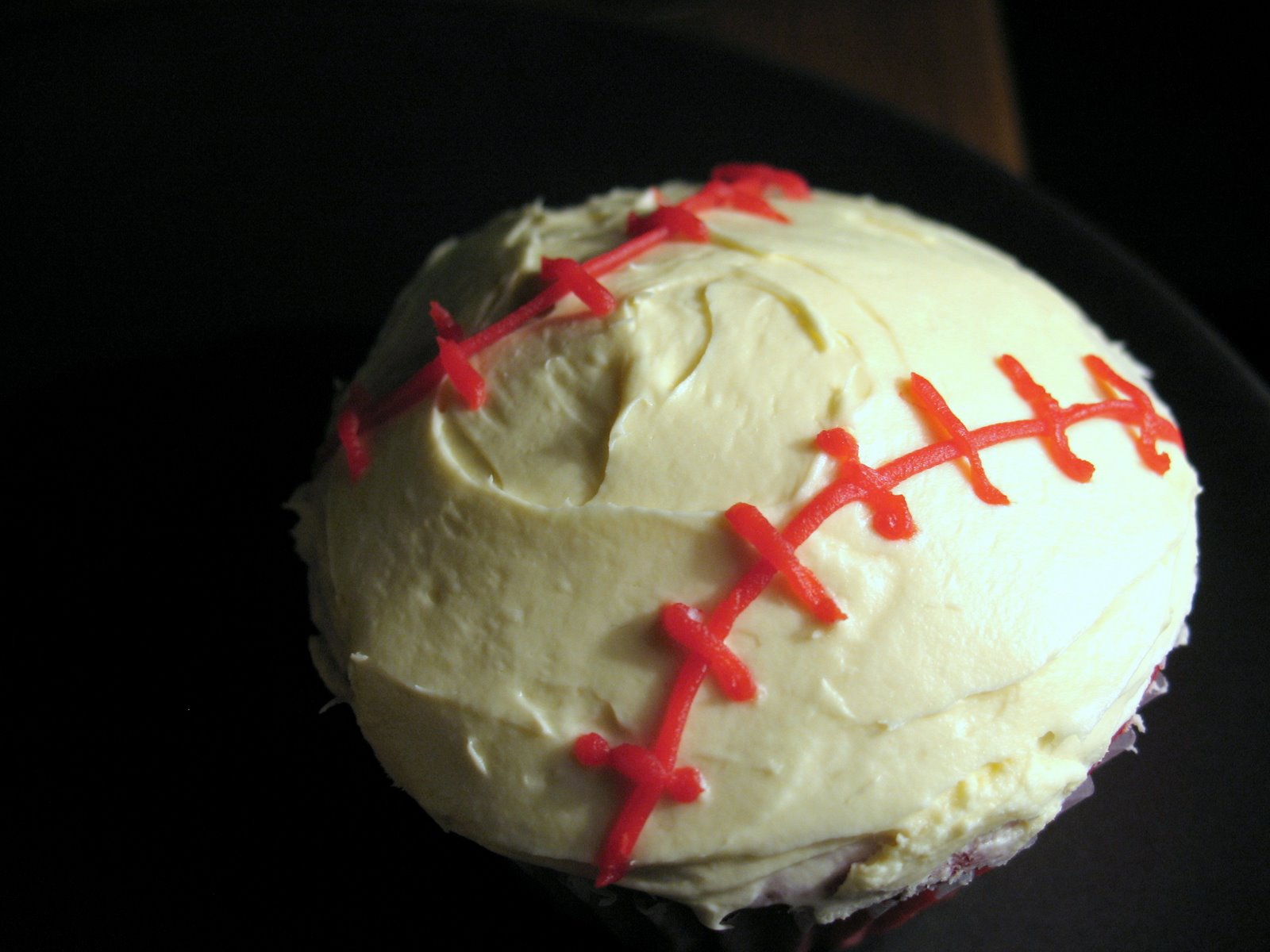 [Red+Sox+Cupcake.JPG]