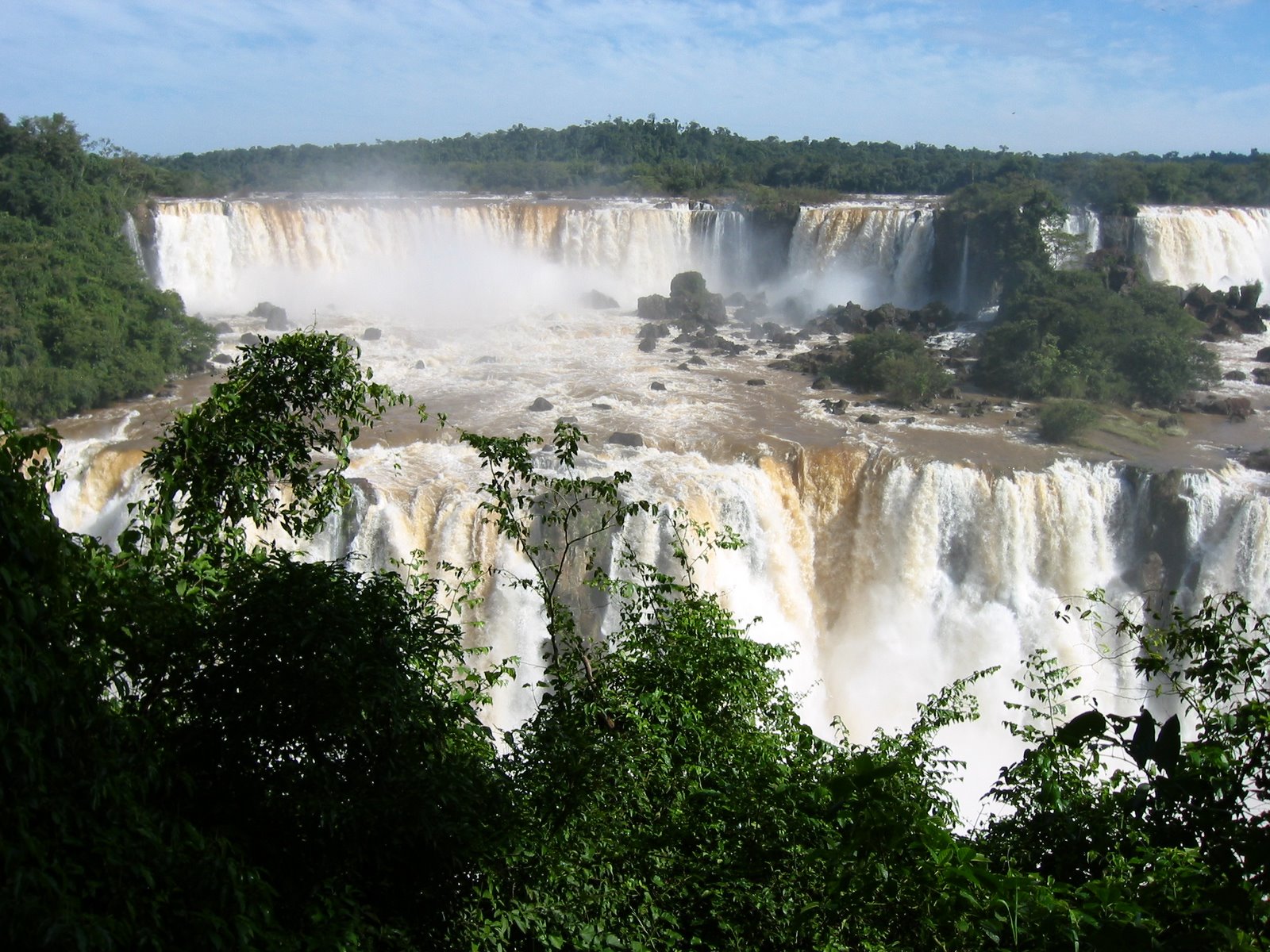 [May+2007+Iguazu+Falls+023.JPG]