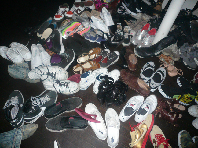 [Shoes.jpg]