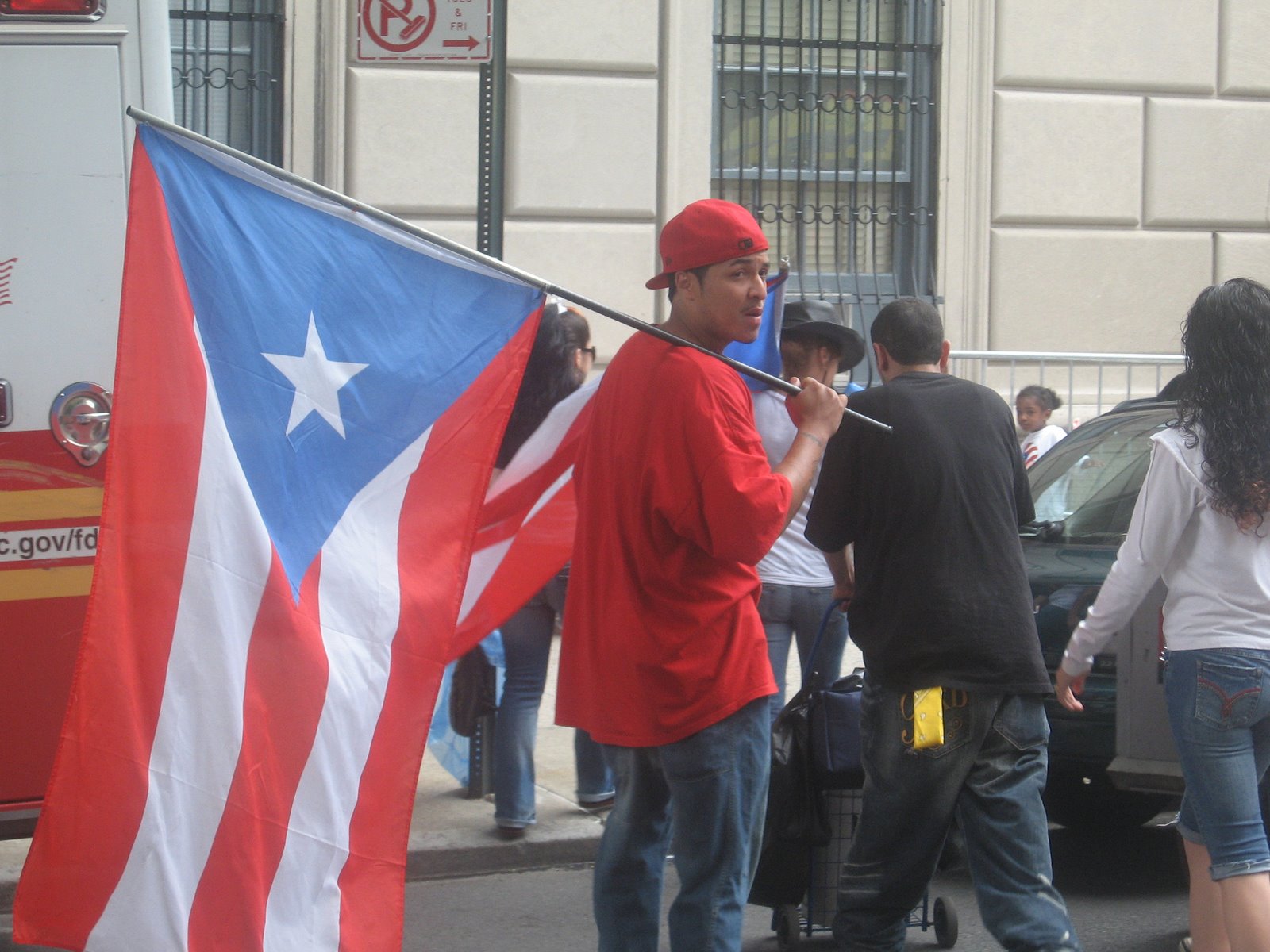 [Puerto+Rican+Day+Parade+003.jpg]