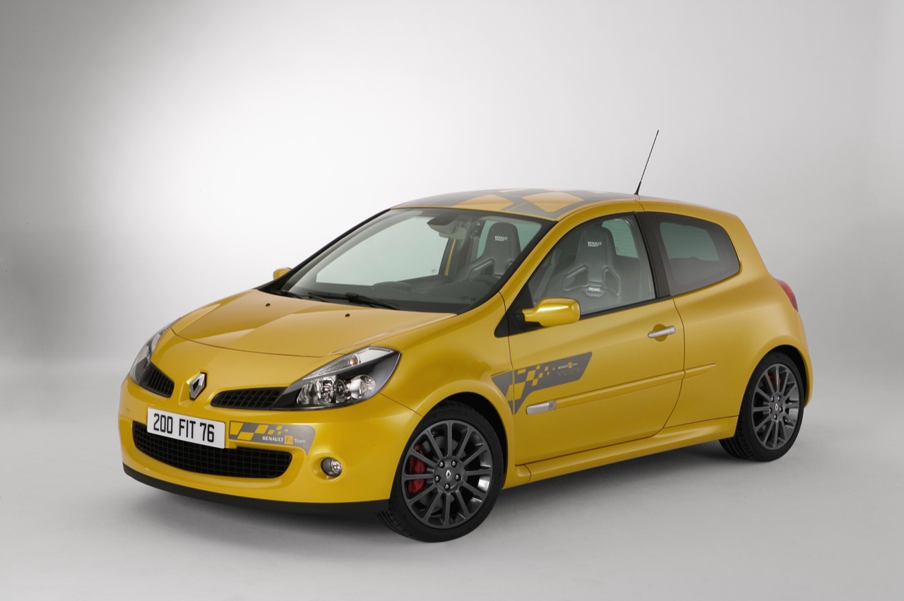 [Renault+Clio+F1+TEAM+R27.jpg]