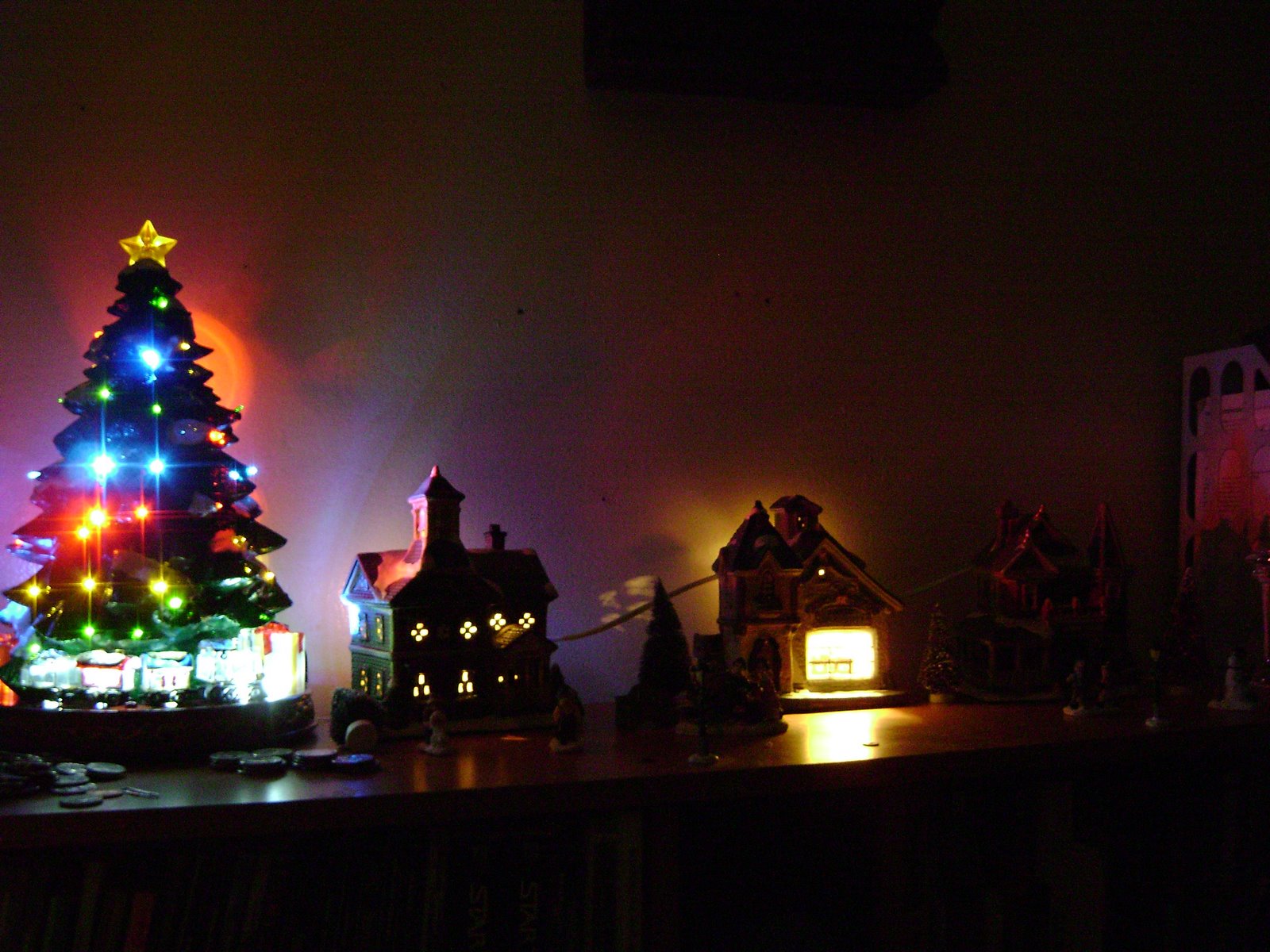 [Christmas+City+Dark.JPG]