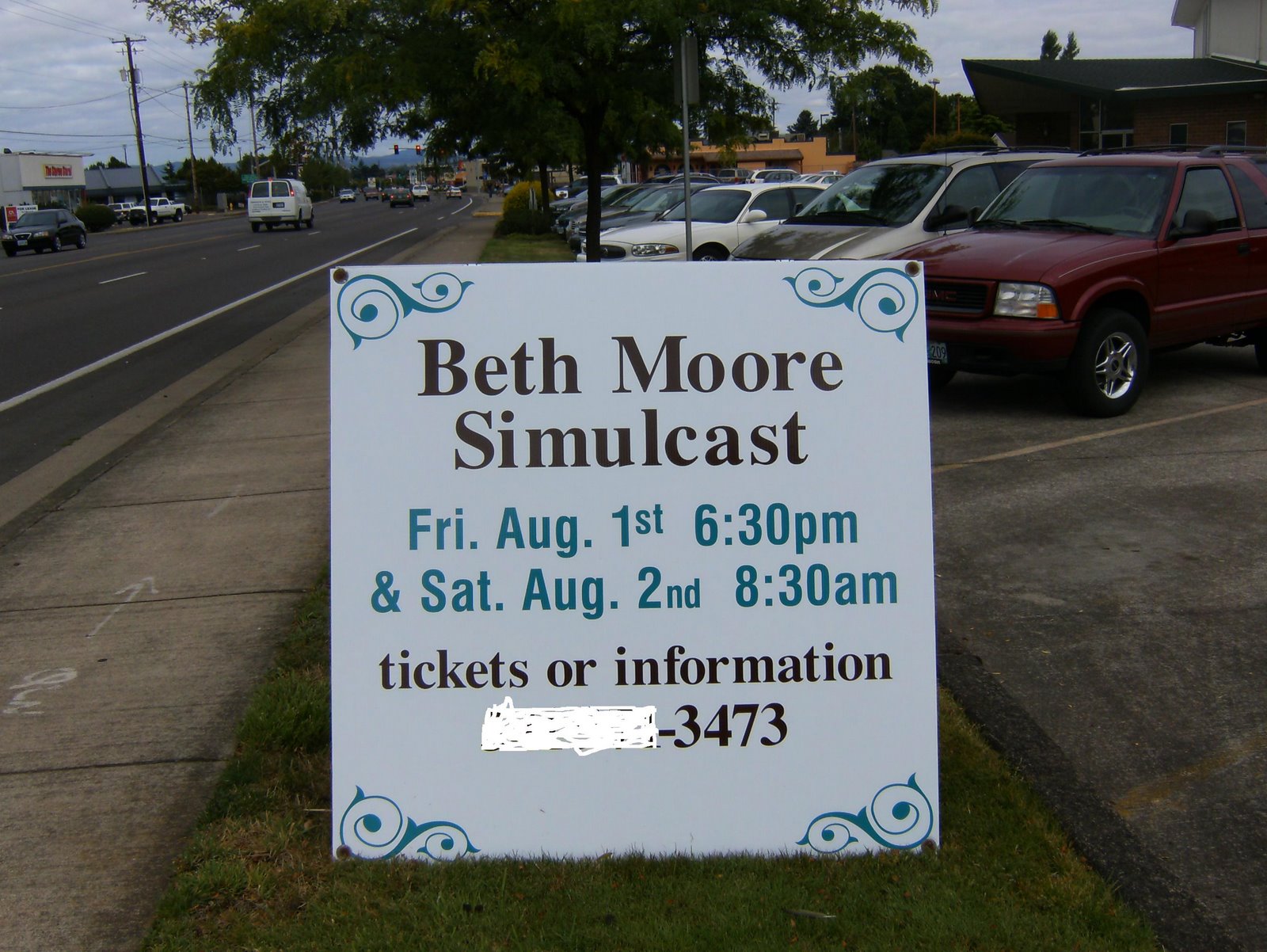 [HPIM4218+Beth+Moore+sign.JPG]