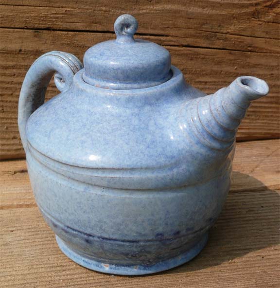 [blue+dumbo+teapot+2.JPG]