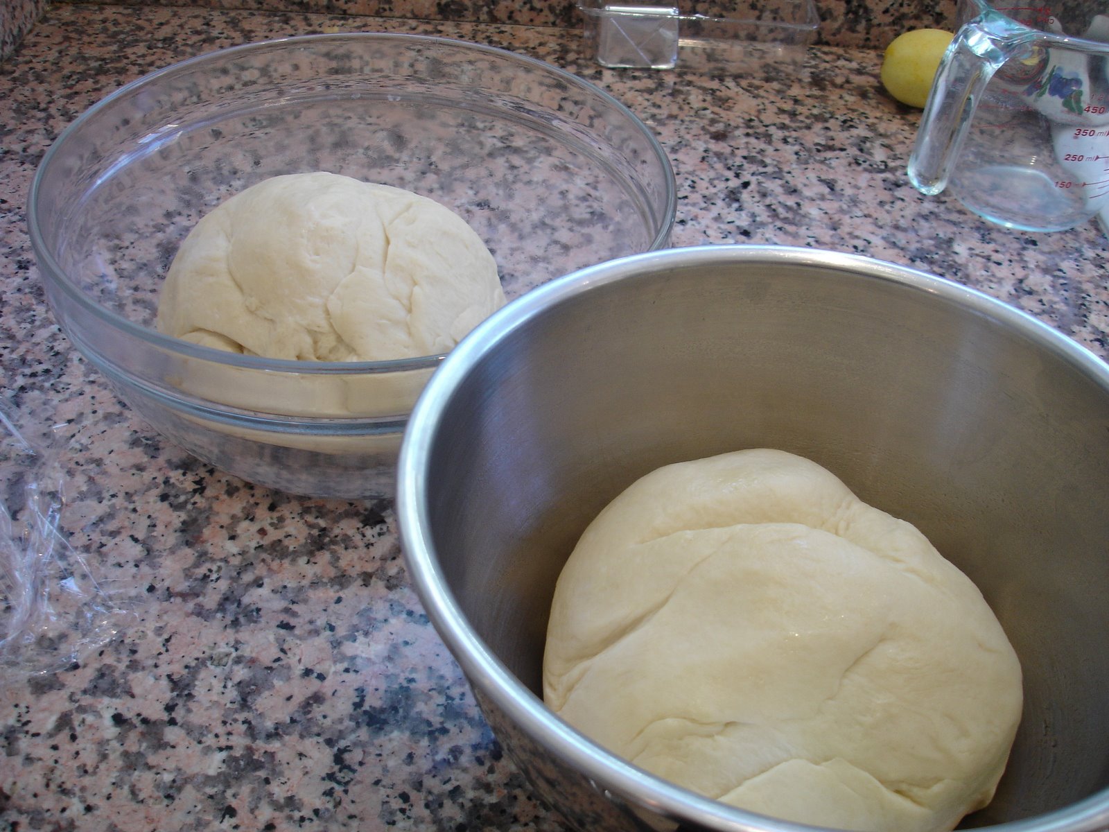[roll+dough.JPG]