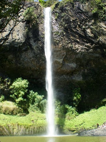 [Waterfall+fullview.JPG]