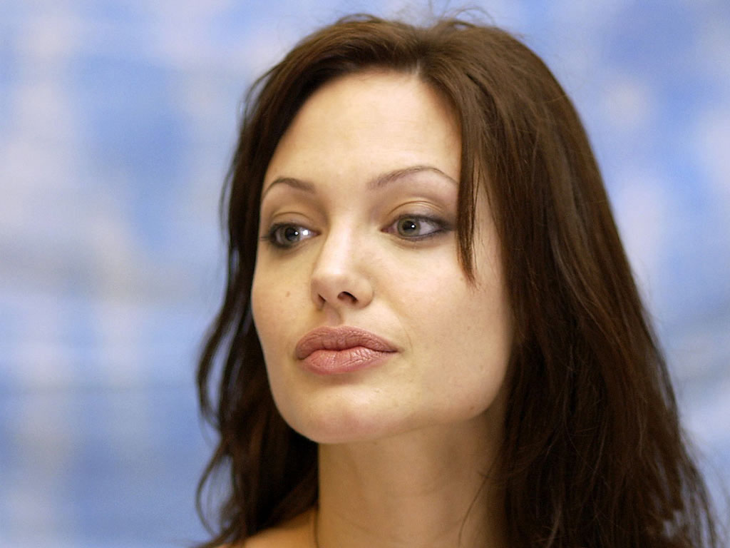 [Angelina+Jolie+093.jpg]