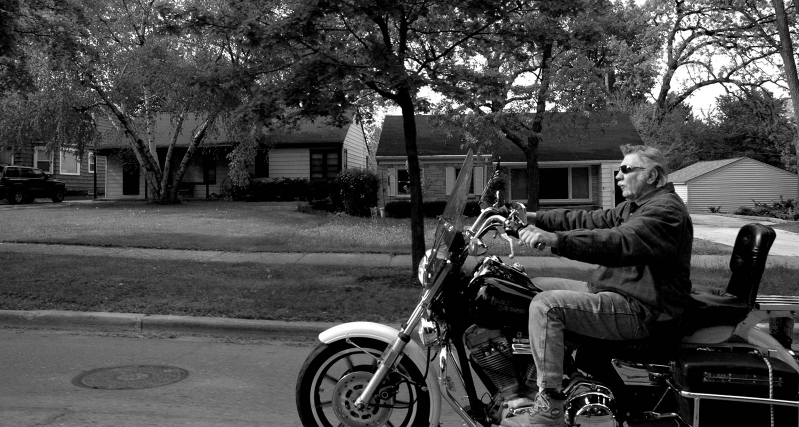 [Dad_On_Motorcycle.jpg]