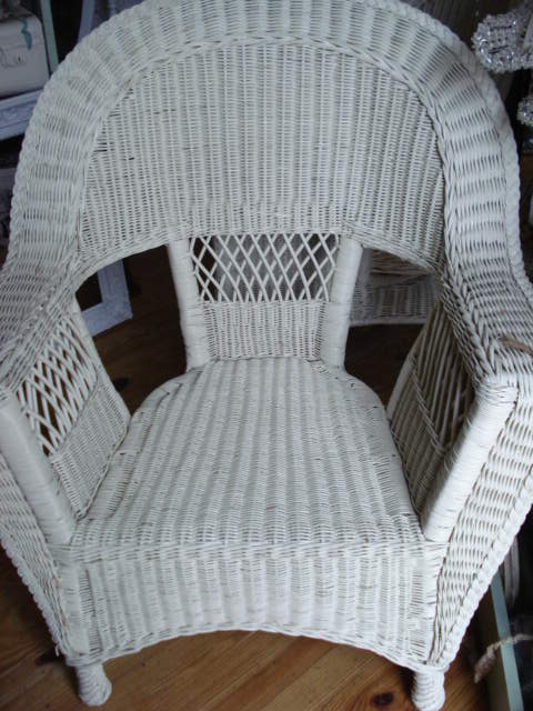 [wicker+chair.JPG]