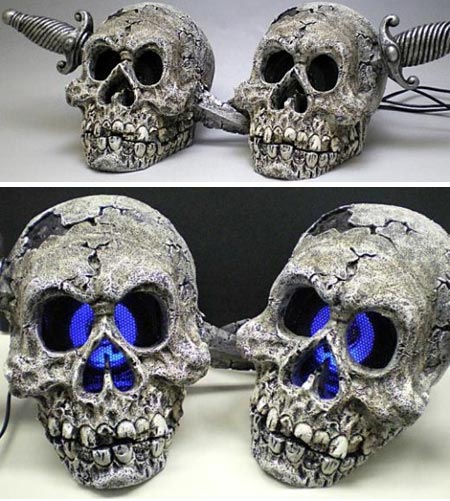 [skull-speakers.jpg]