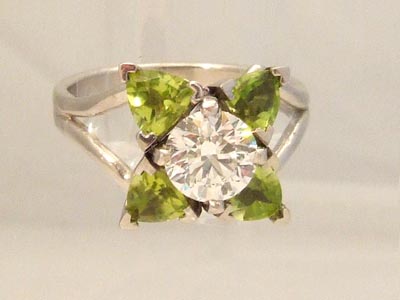 [engagement+ring+with+peridot.jpg]