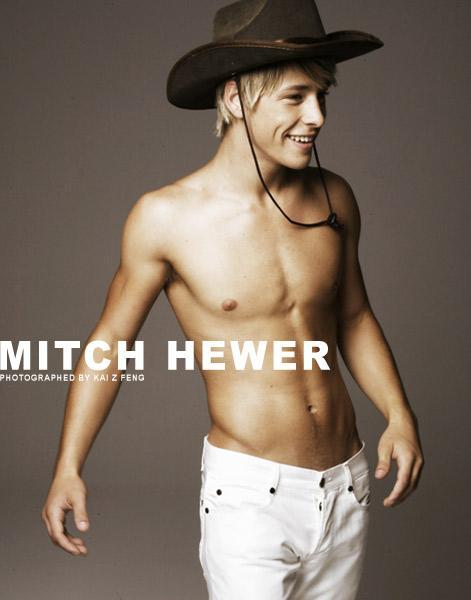 [Mitch+Hewer-014.jpg]