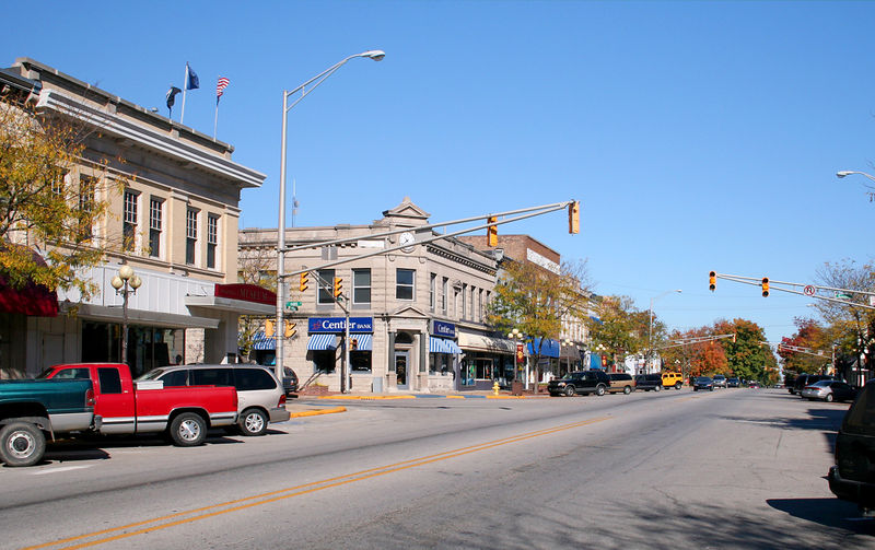 [800px-Plymouth-indiana-downtown.jpg]