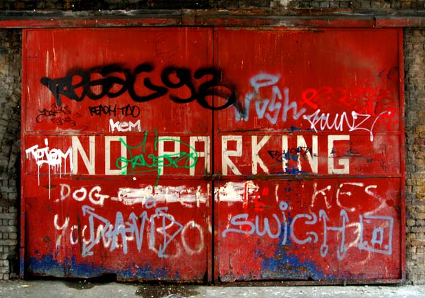 [No+Parking.jpg]
