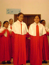 Alin y Aurora, integrantes del coro de Tlaxiaco