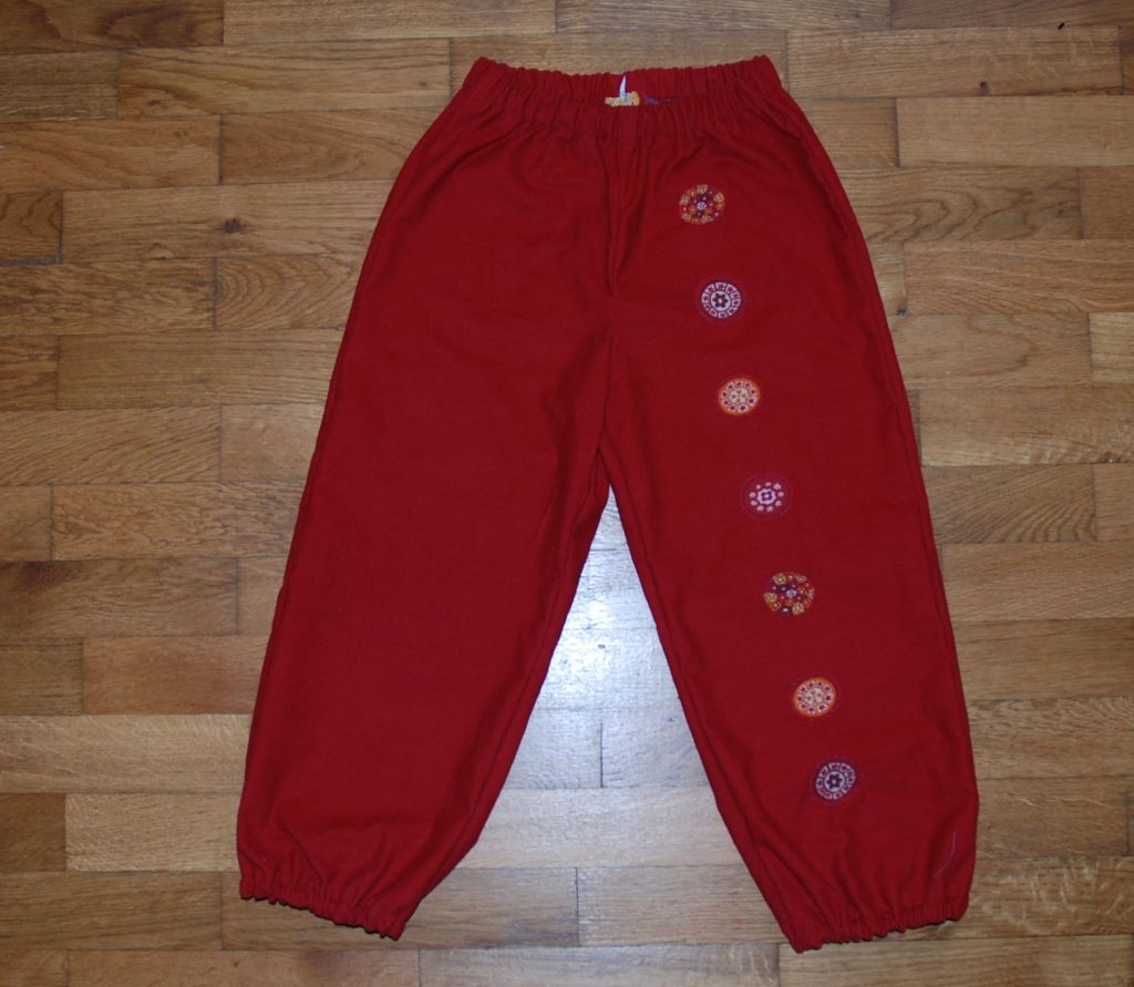[pantalon+rouge-1.jpg]