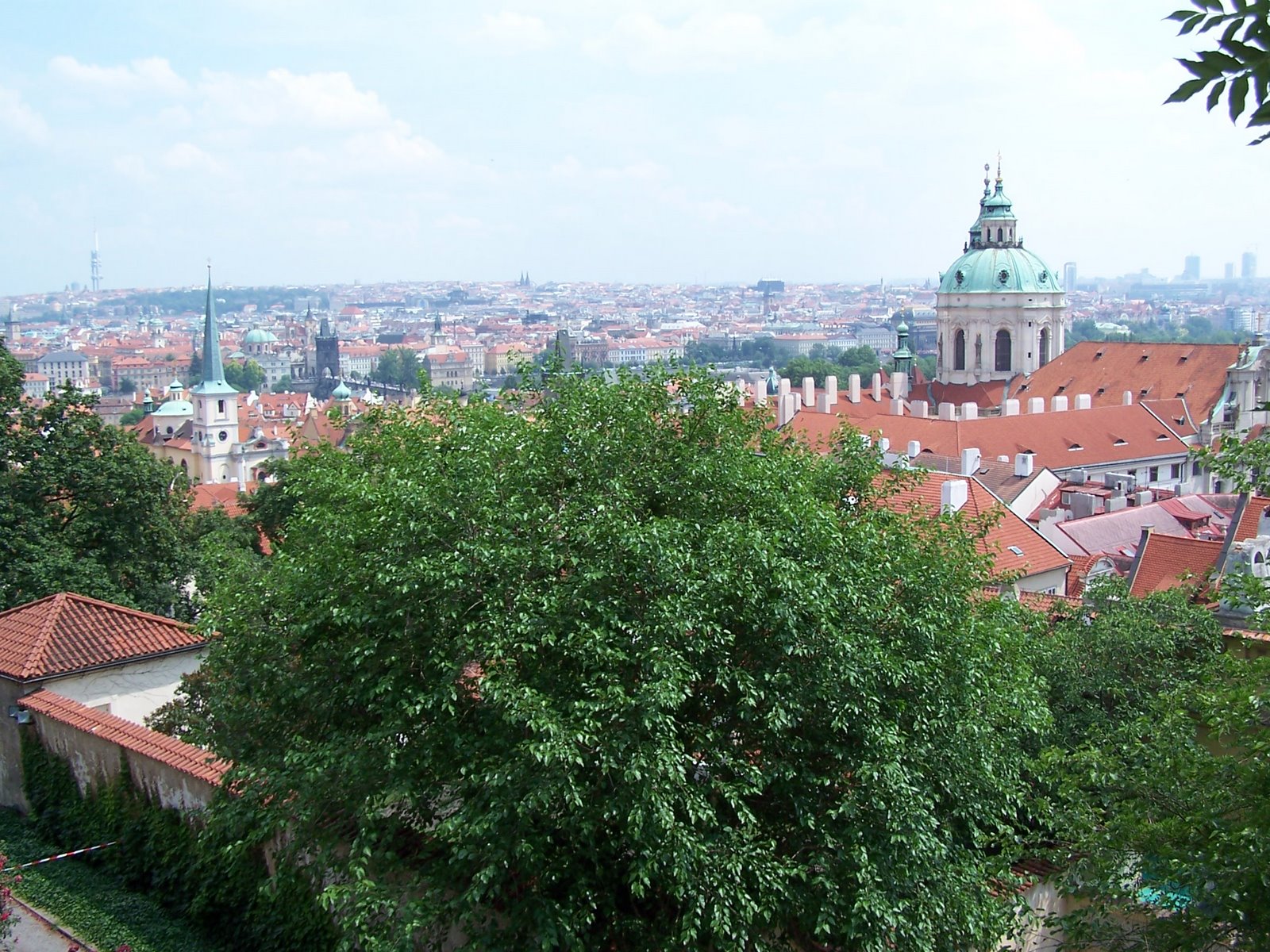 [Views+of+Prague+from+Castle+complex+#9.JPG]