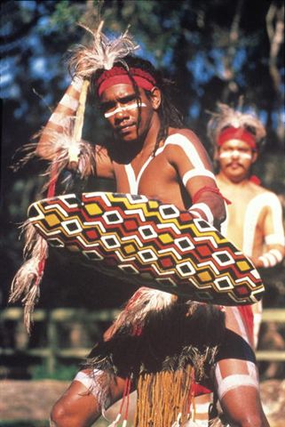 [Aboriginal_Dance_Group_Currumbin.jpg]