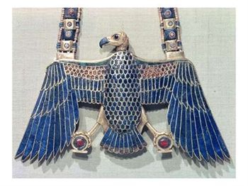 [3980~Necklace-with-Vulture-Pendant-from-the-Tomb-of-Tutankhamun-circa-1370-52-BC-New-Kingdom-Posters.jpg]