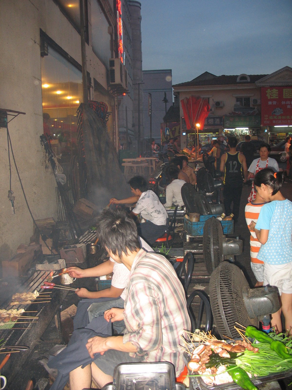 [Wuxi+-+Street+food+4+the+street+chefs.JPG]