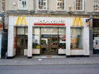 [200px-McDonald's_in_Exeter.jpg]