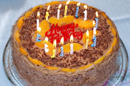 [birthday-cake-with-peaches.jpg]
