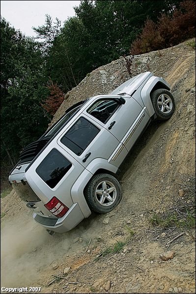 [2008-jeep-liberty.jpg]