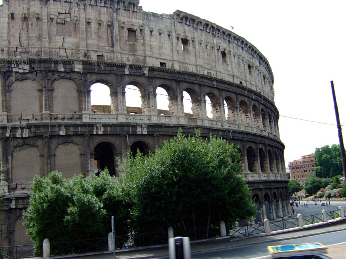 [Colosseum.jpg]