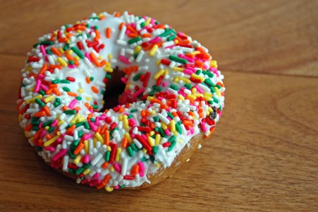 [Voodoo+Sprinkle+Donut.jpg]
